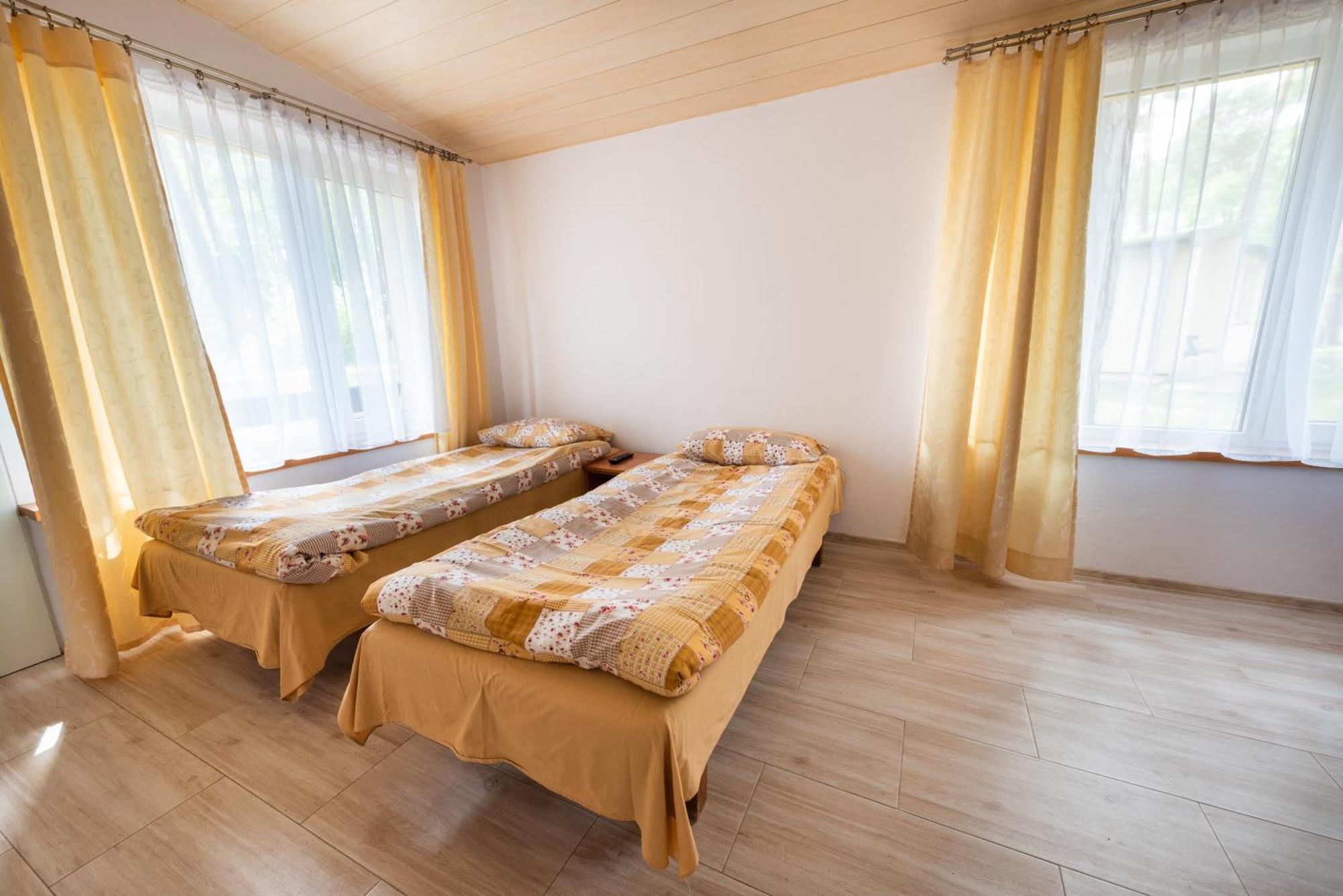 Domki Lesne Uroczysko Ustka Extérieur photo